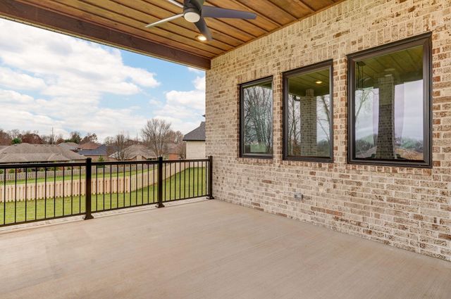 5092 E Ferdinand Court, Springfield, MO 65802