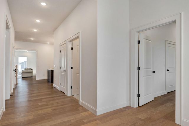 5092 E Ferdinand Court, Springfield, MO 65802