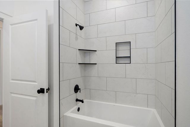 5092 E Ferdinand Court, Springfield, MO 65802