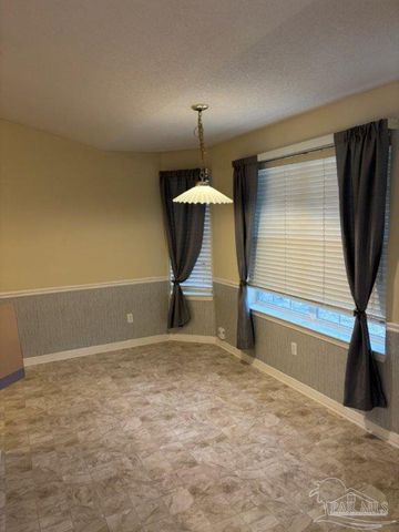 1841 Southbay Dr, Pensacola, FL 32506