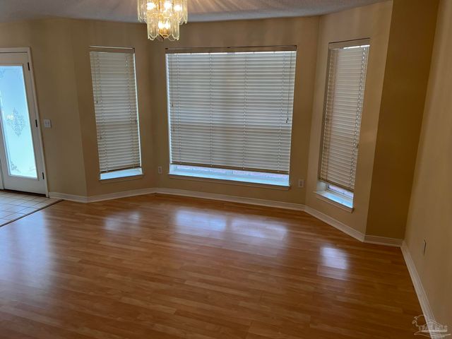 1841 Southbay Dr, Pensacola, FL 32506