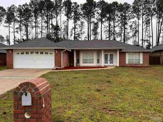 1841 Southbay Dr, Pensacola, FL 32506
