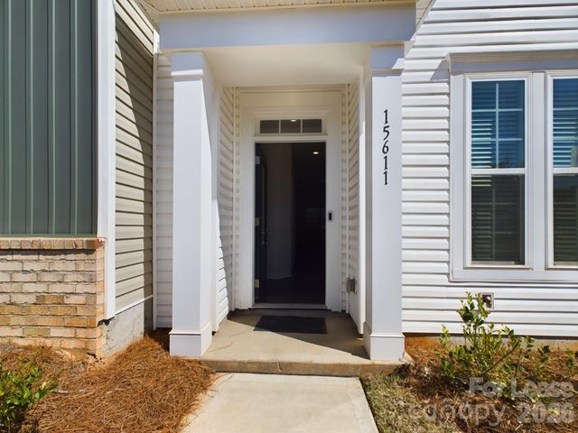 15611 Country House Street, Charlotte, NC 28273