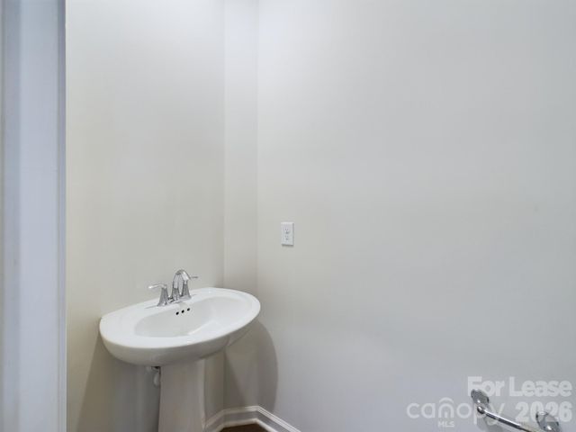 15611 Country House Street, Charlotte, NC 28273