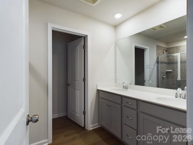 15611 Country House Street, Charlotte, NC 28273