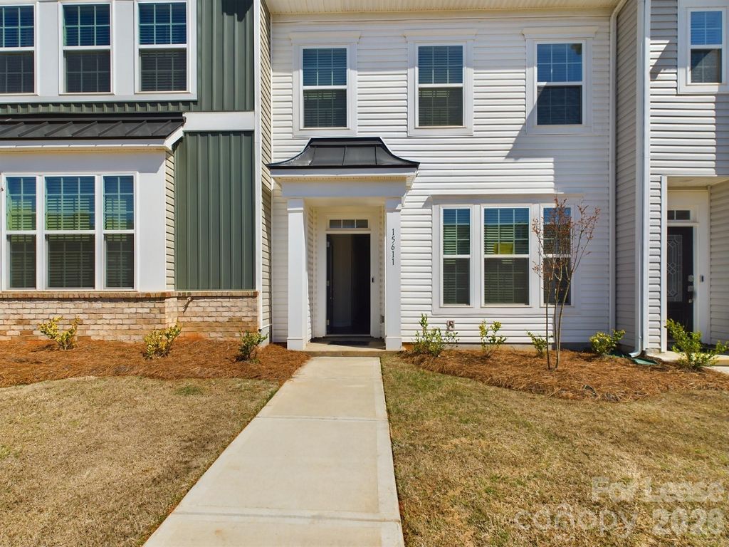 15611 Country House Street, Charlotte, NC 28273