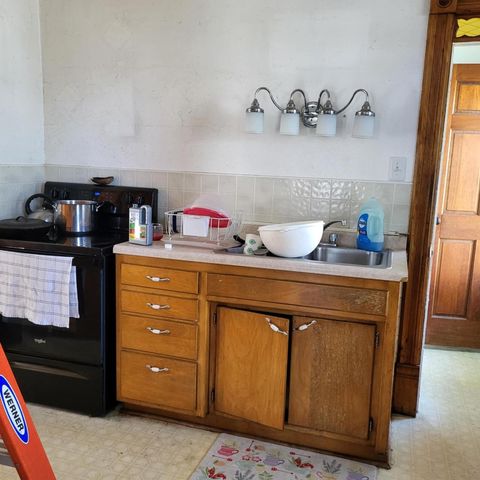 612 Buffalo STREET, Manitowoc, WI 54220