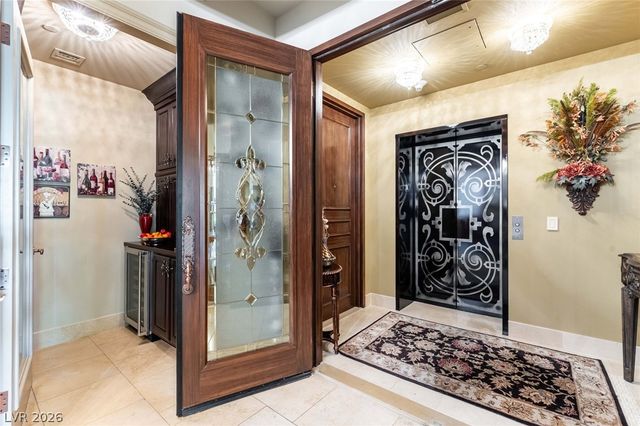 9101 Alta Drive 305, Las Vegas, NV 89145