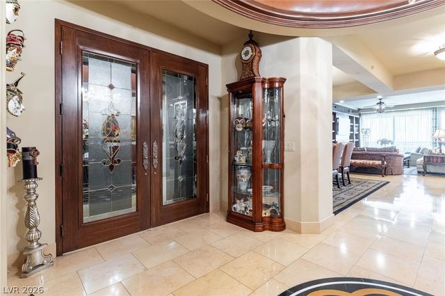 9101 Alta Drive 305, Las Vegas, NV 89145