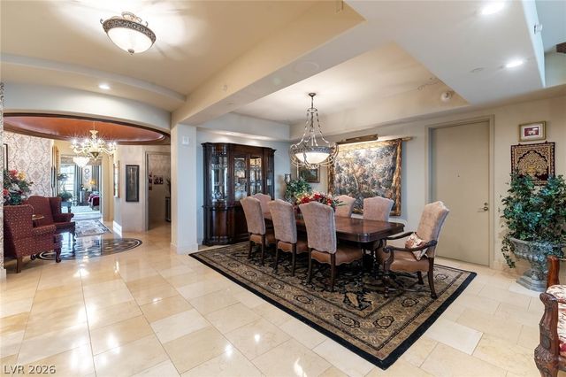 9101 Alta Drive 305, Las Vegas, NV 89145