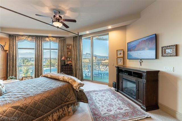 9101 Alta Drive 305, Las Vegas, NV 89145