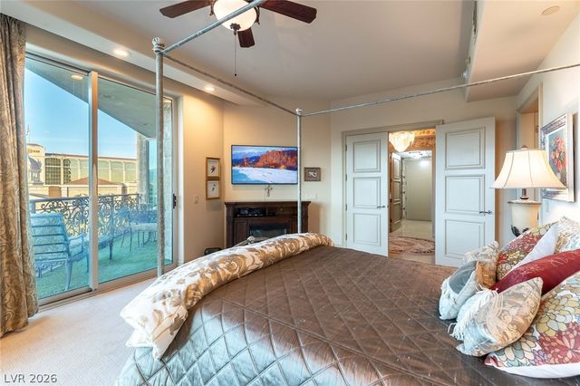 9101 Alta Drive 305, Las Vegas, NV 89145