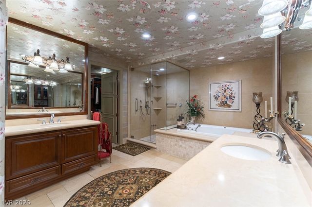 9101 Alta Drive 305, Las Vegas, NV 89145