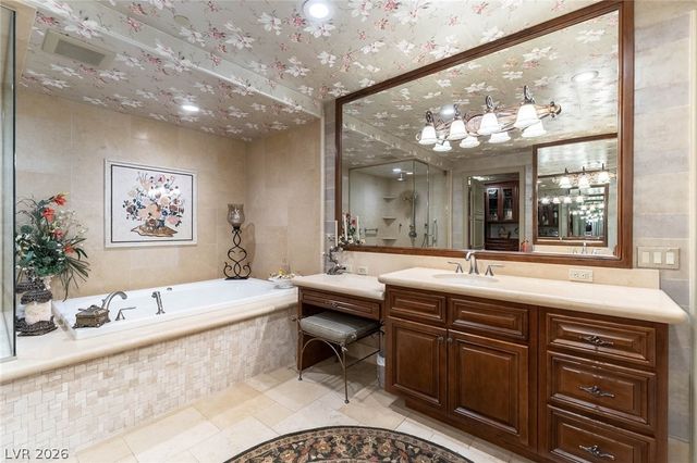 9101 Alta Drive 305, Las Vegas, NV 89145