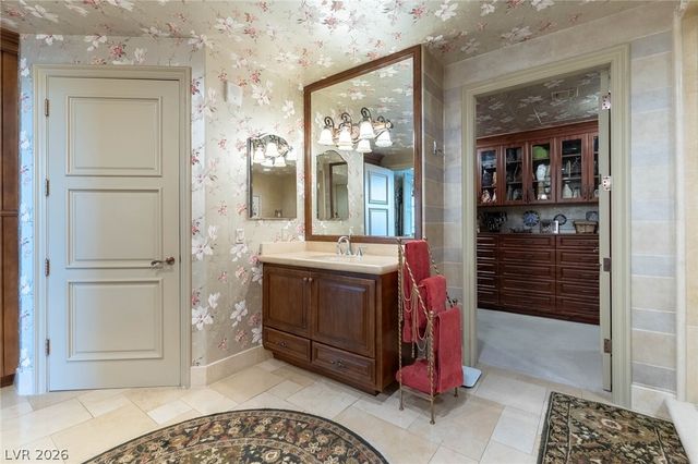 9101 Alta Drive 305, Las Vegas, NV 89145