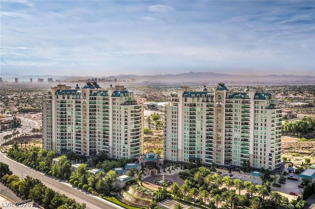 9101 Alta Drive 305, Las Vegas, NV 89145