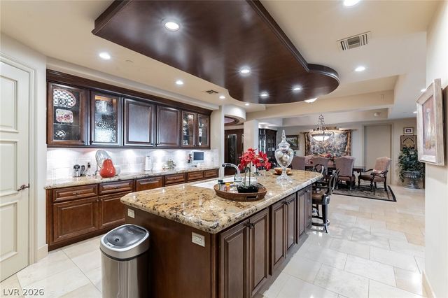 9101 Alta Drive 305, Las Vegas, NV 89145