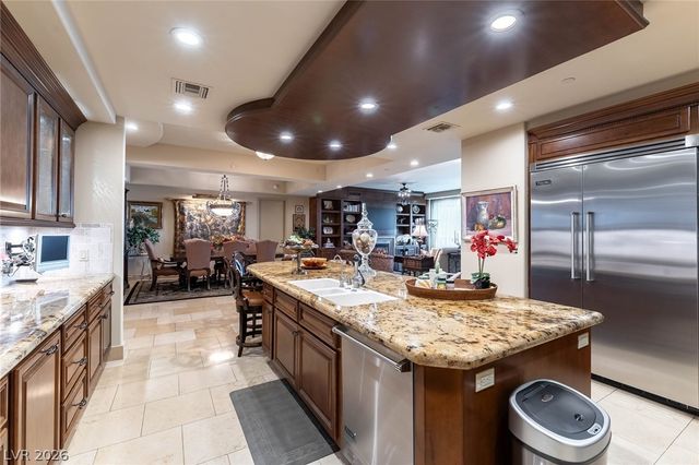 9101 Alta Drive 305, Las Vegas, NV 89145