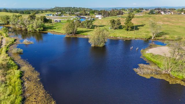 1986 Village Dr, Ione, CA 95640