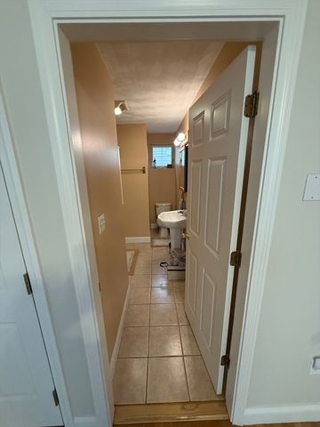 42 Bartlett Street 2, Beverly, MA 01915