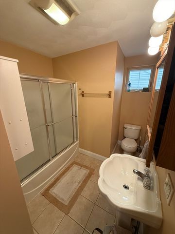 42 Bartlett Street 2, Beverly, MA 01915