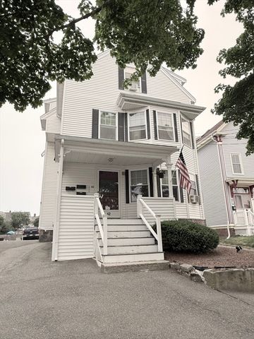 42 Bartlett Street 2, Beverly, MA 01915
