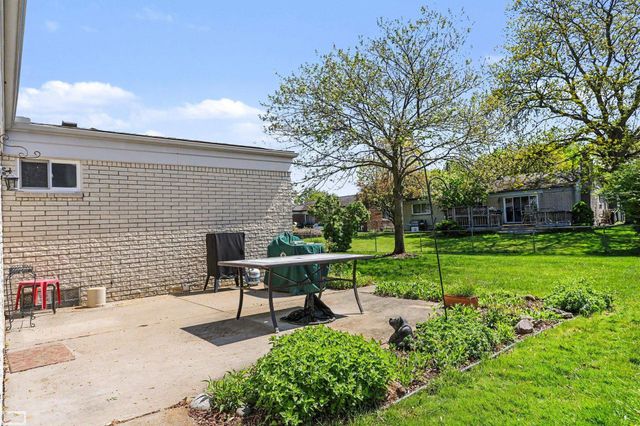 39714 Timberlane Drive, Sterling Heights, MI 48310