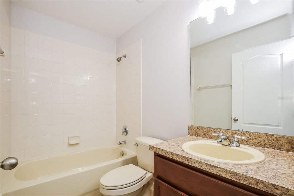 Image 18 of property listing at 12104 CITRUSWOOD DRIVE, Orlando, FL 32832