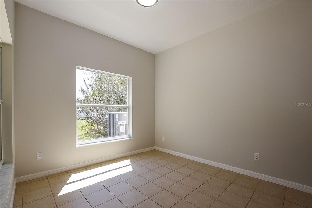Image 3 of property listing at 12104 CITRUSWOOD DRIVE, Orlando, FL 32832
