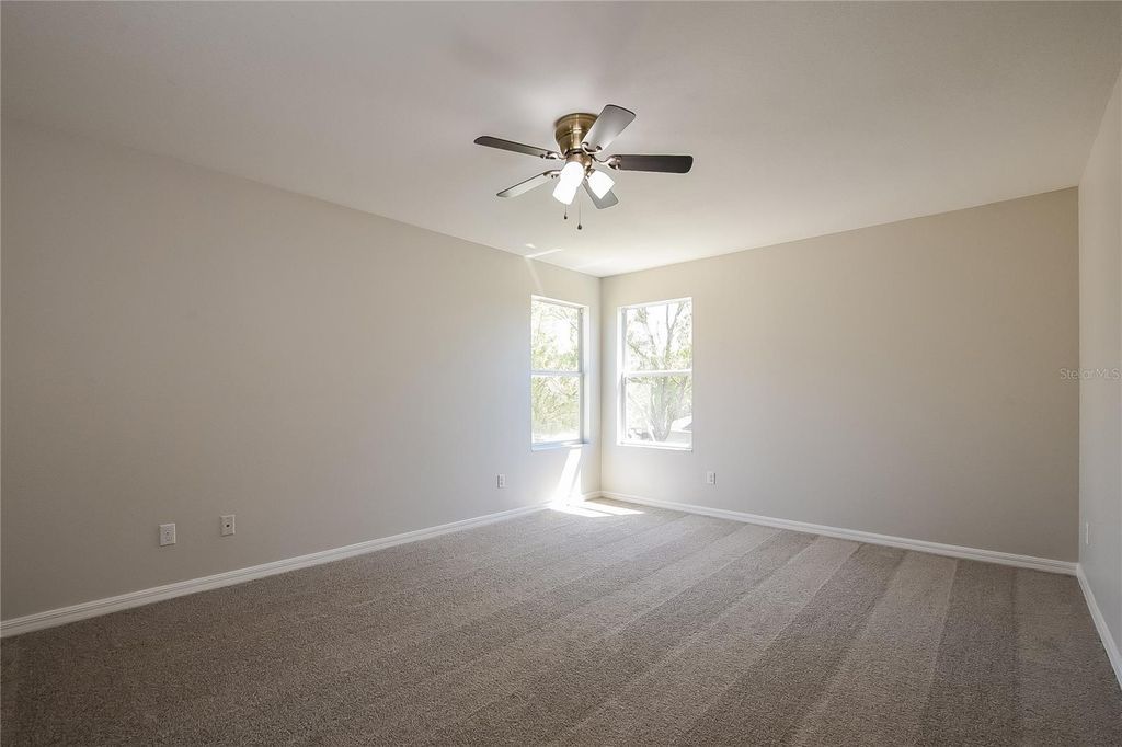 Image 8 of property listing at 12104 CITRUSWOOD DRIVE, Orlando, FL 32832