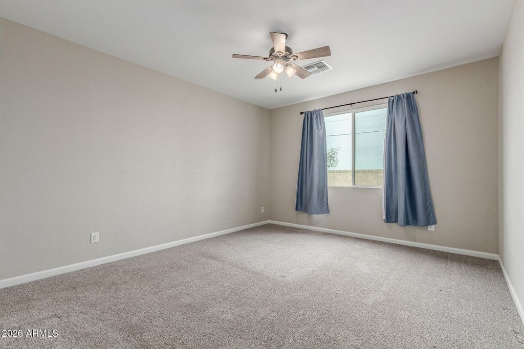 Image 12 of property listing at 2036 E PIEDMONT Place, Casa Grande, AZ 85122