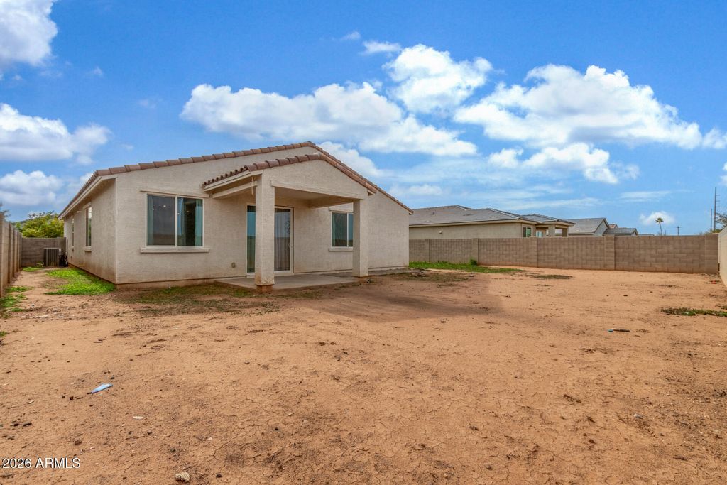 Image 27 of property listing at 2036 E PIEDMONT Place, Casa Grande, AZ 85122