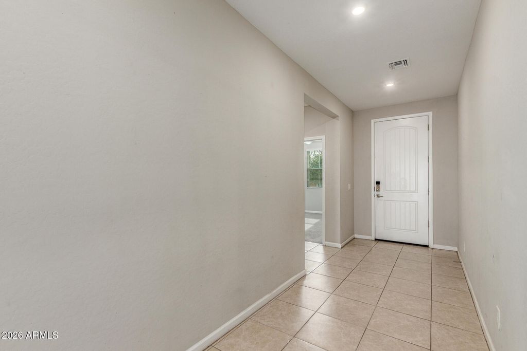 Image 4 of property listing at 2036 E PIEDMONT Place, Casa Grande, AZ 85122