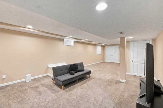 5893 Blaverly Drive, New Albany, OH 43054