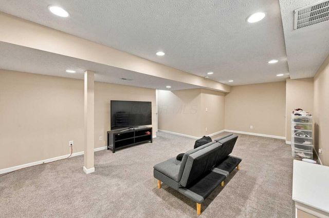 5893 Blaverly Drive, New Albany, OH 43054