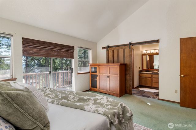 30 E Rainier Drive, Allyn, WA 98524