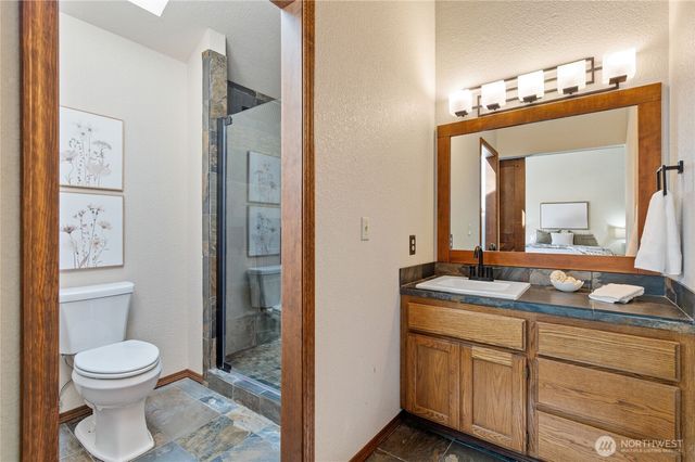 30 E Rainier Drive, Allyn, WA 98524