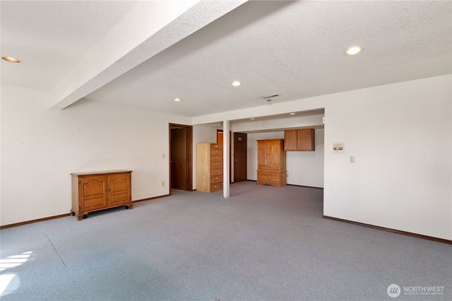 30 E Rainier Drive, Allyn, WA 98524