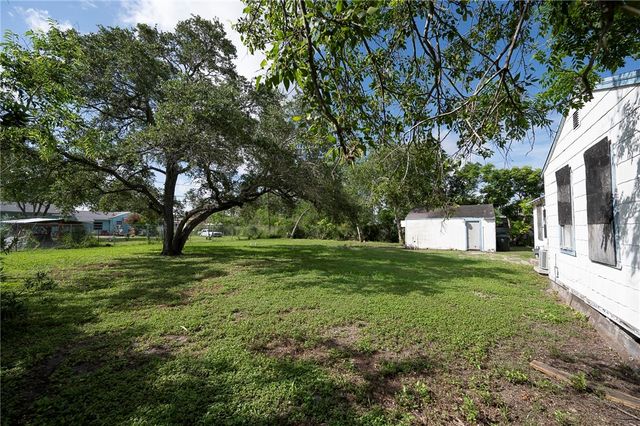 4942 Cosner Dr, Corpus Christi, TX 78415