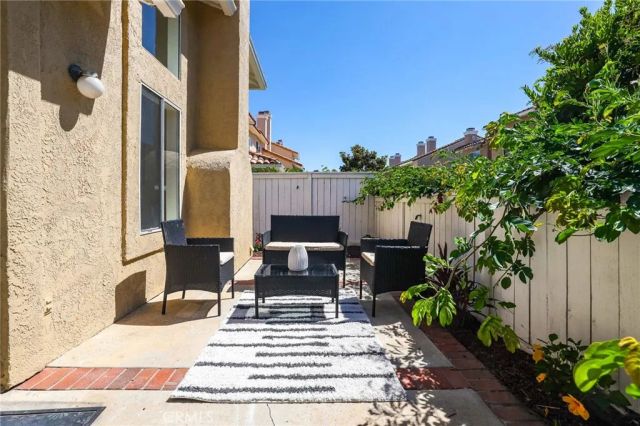 27414 Iris, Mission Viejo, CA 92692