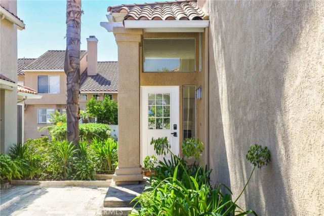 27414 Iris, Mission Viejo, CA 92692