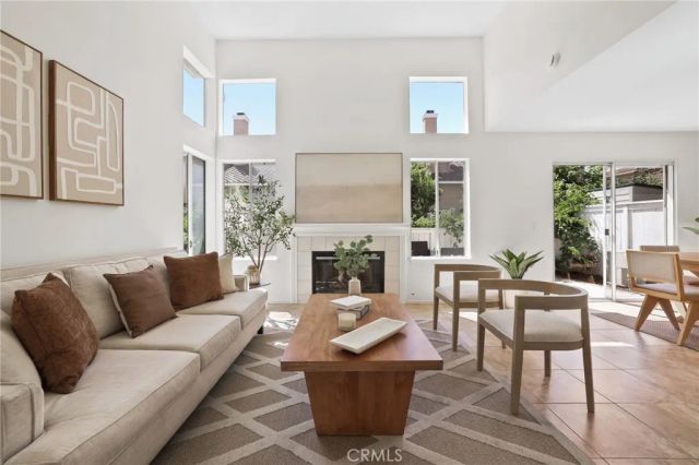 27414 Iris, Mission Viejo, CA 92692