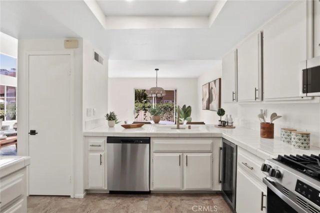 27414 Iris, Mission Viejo, CA 92692