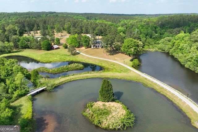 13 Southern Waters Way, Forsyth, GA 31029