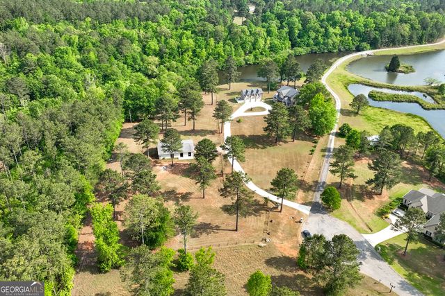 13 Southern Waters Way, Forsyth, GA 31029
