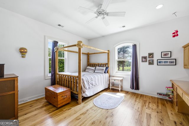 13 Southern Waters Way, Forsyth, GA 31029