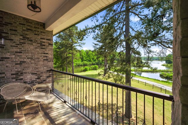13 Southern Waters Way, Forsyth, GA 31029