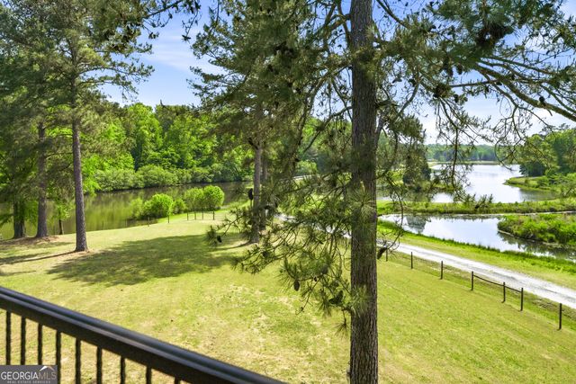 13 Southern Waters Way, Forsyth, GA 31029