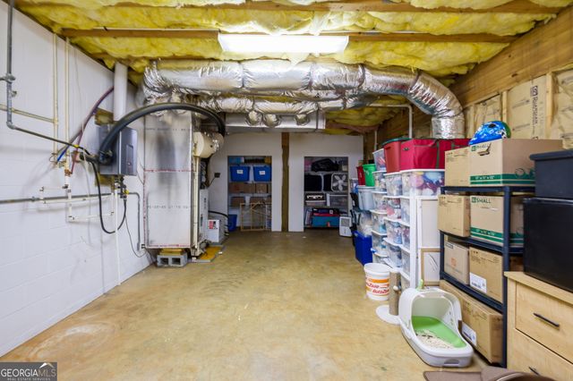 13 Southern Waters Way, Forsyth, GA 31029