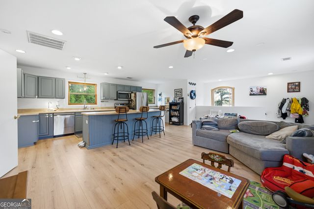 13 Southern Waters Way, Forsyth, GA 31029